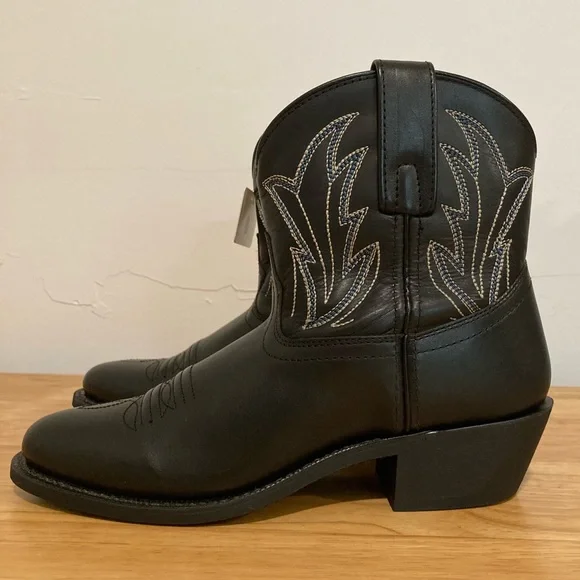 Women’s Short Cowboy Boots Black Leather Boots NWOB Size 6 Soto Janis - Picture 7 of 15